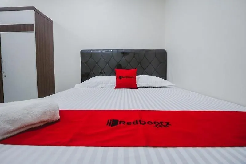 RedDoorz Plus near Semanggi-1